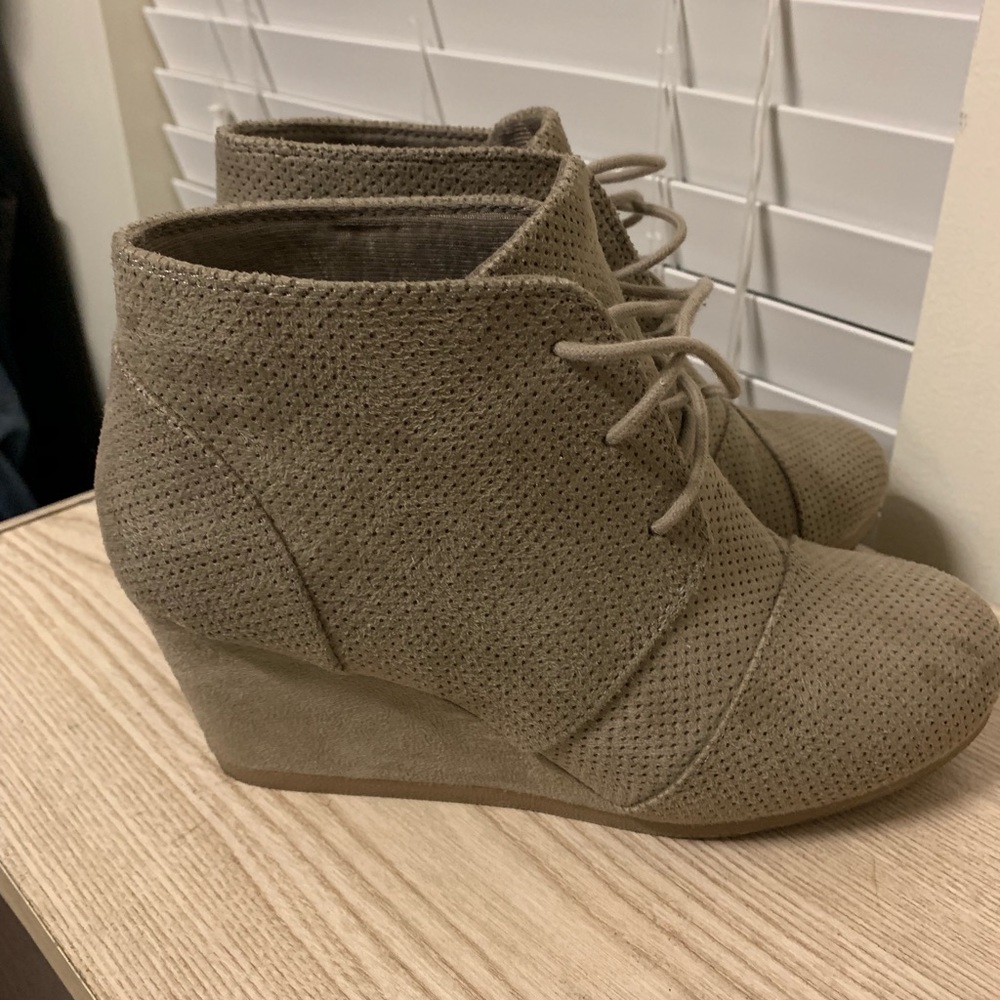 Wedge ankle booties